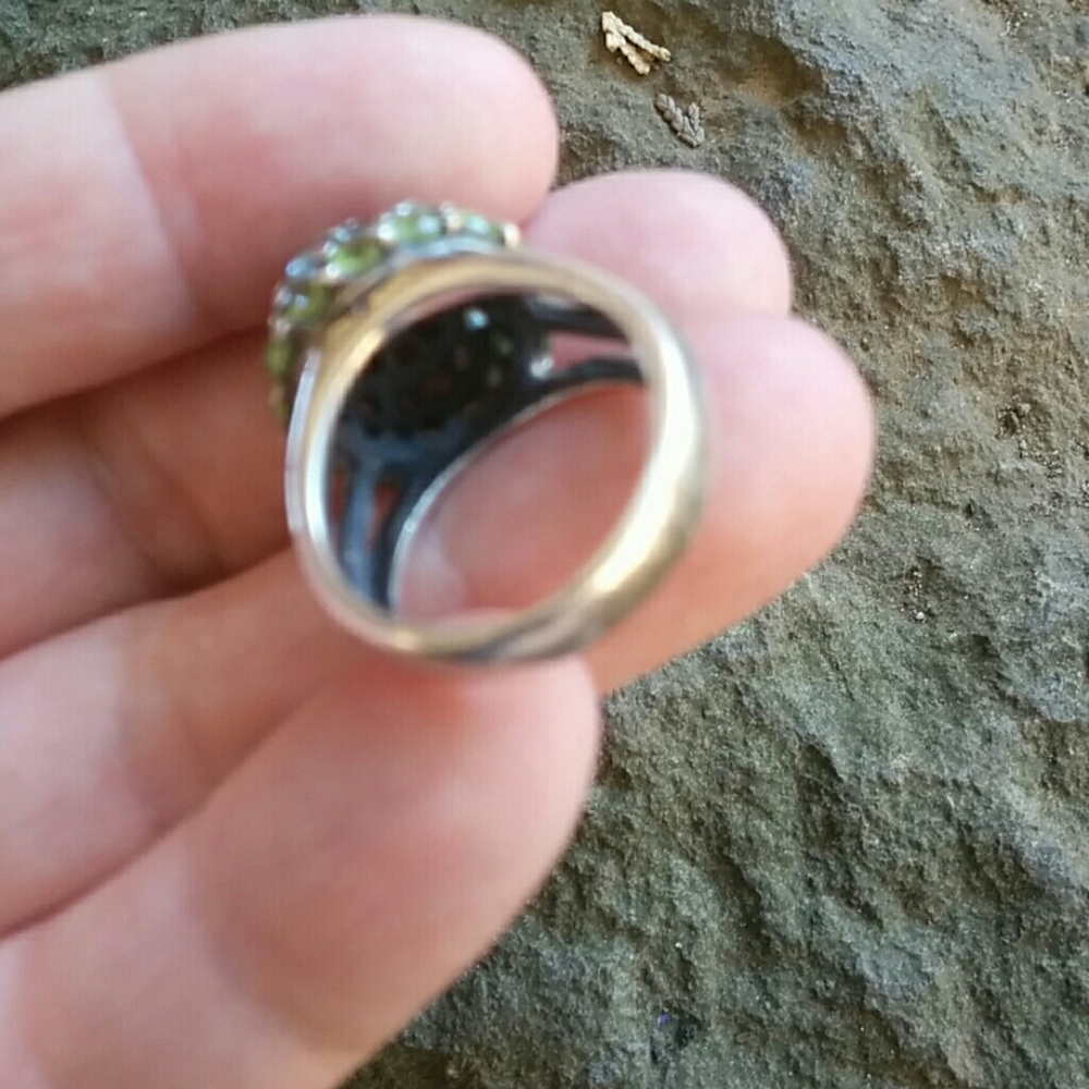 Gemstone ring - Picture 3 of 5
